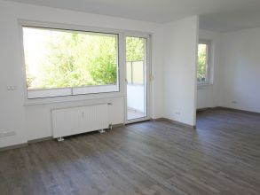 Weberkoppel - Erstbezug nach Modernisierung - 2-Zimmer-EG-Wohnung mit großem Süd-West-Balkon